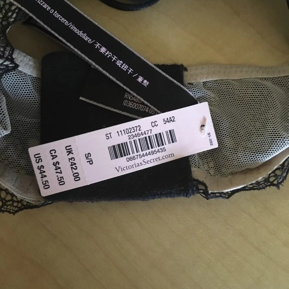 VS High neck lace-up Bra - Picture 3 of 3